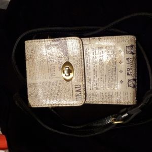 Patricia Nash phone purse for shoulder or sling